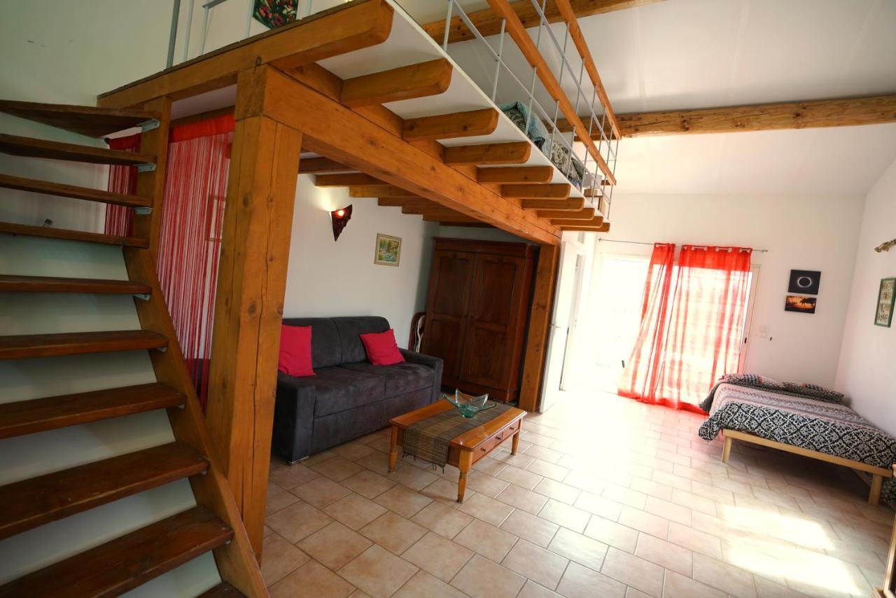 Loft Avec Mezzanine Apartment Montagnac  Bagian luar foto