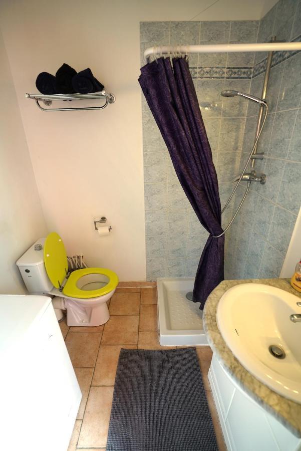 Loft Avec Mezzanine Apartment Montagnac  Bagian luar foto